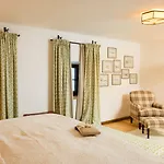 Hotel Schloss Prielau & Restaurants 4*