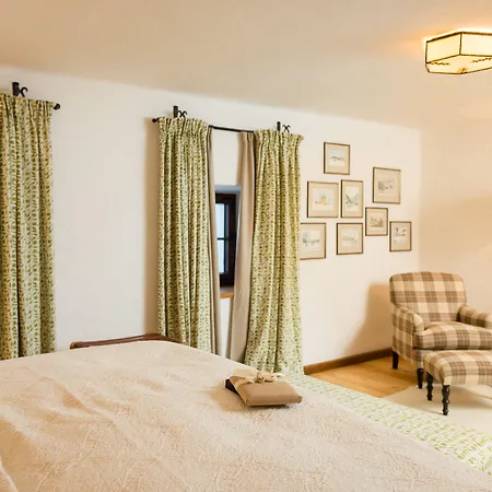 מלון Schloss Prielau & Restaurants 4*