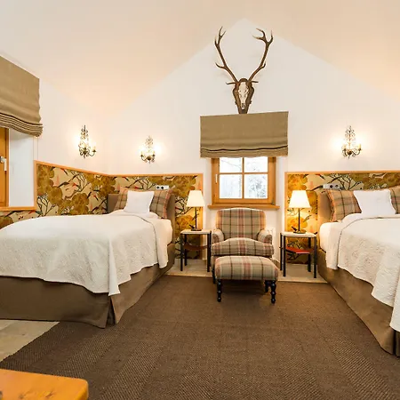 Schloss Prielau & Restaurants Zell am See