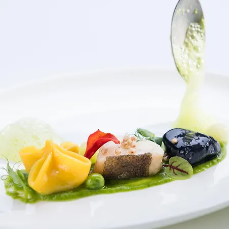 Schloss Prielau & Restaurants Hotel 4*