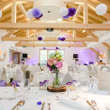 Schloss Prielau & Restaurants Hotel 4*