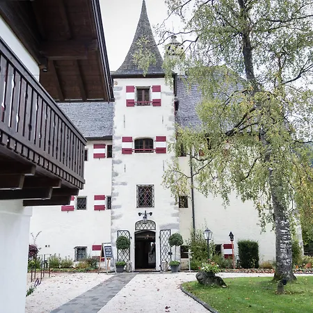 Schloss Prielau & Restaurants فندق 4*