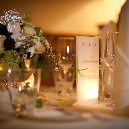 Schloss Prielau & Restaurants 4*