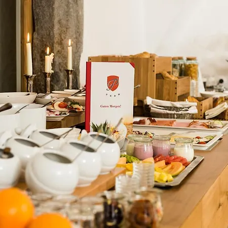 호텔 Schloss Prielau & Restaurants 4*