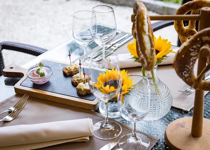 Schloss Prielau & Restaurants Hotel 4*