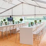 Schloss Prielau & Restaurants 4*