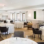 Hotel Schloss Prielau & Restaurants 4*